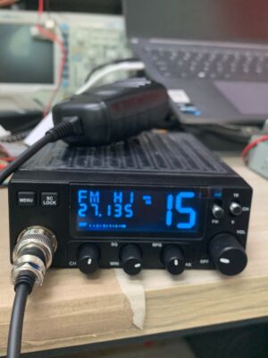 Estação de rádio CB PNI Escort HP 15