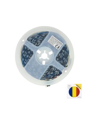Pacote de fita de LED PNI 5050RGB inclui 300 LEDs, RGB, Dimmable, Lights Shows, 5 metros, IP20 e flag de sticky pad