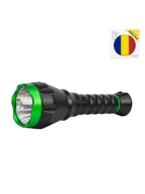 Pacote com lanterna PNI Adventure F750 de alumínio com luz verde e bandeira adesiva inclusa.